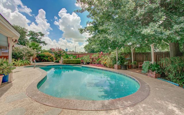 10015 Windriver Drive, Houston, TX 77070