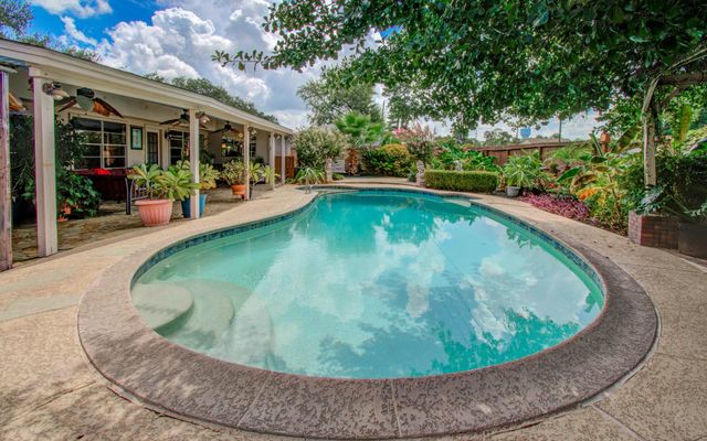 10015 Windriver Drive, Houston, TX 77070
