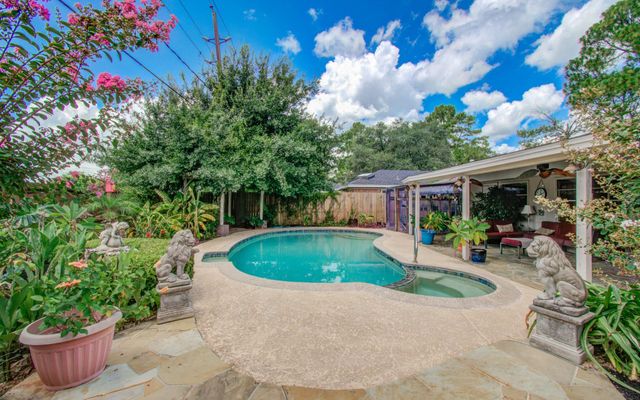 10015 Windriver Drive, Houston, TX 77070