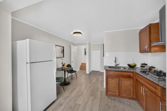 118 Wyandotte Avenue, Daly City, CA 94014
