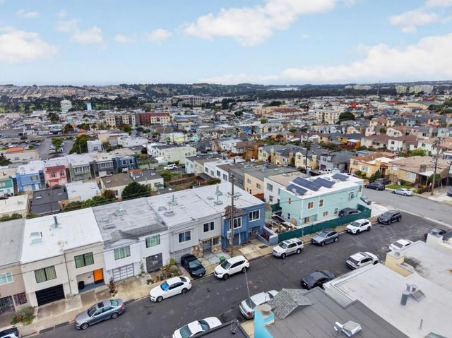118 Wyandotte Avenue, Daly City, CA 94014