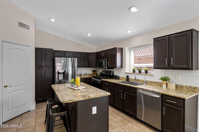 4394 E RUNAWAY BAY Drive, Chandler, AZ 85249