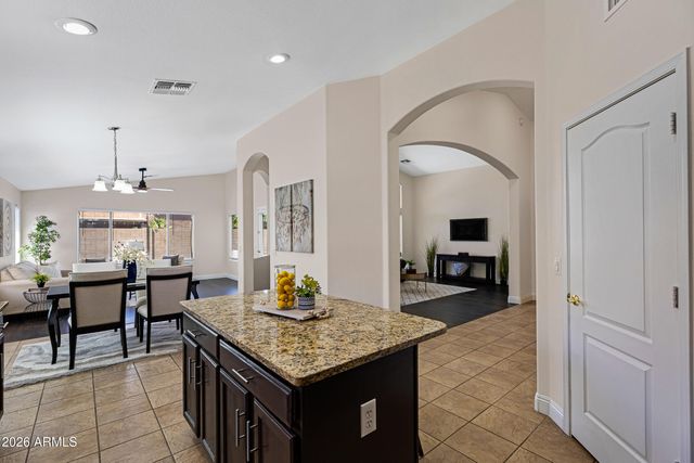 4394 E RUNAWAY BAY Drive, Chandler, AZ 85249