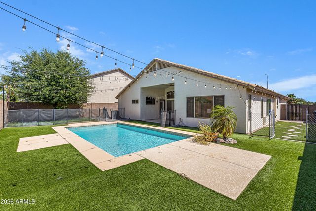 4394 E RUNAWAY BAY Drive, Chandler, AZ 85249