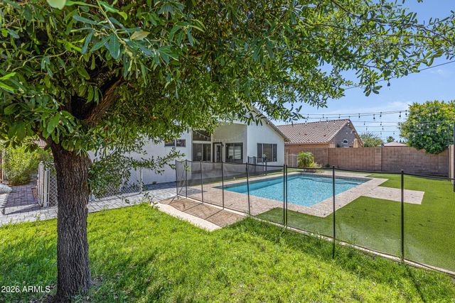 4394 E RUNAWAY BAY Drive, Chandler, AZ 85249