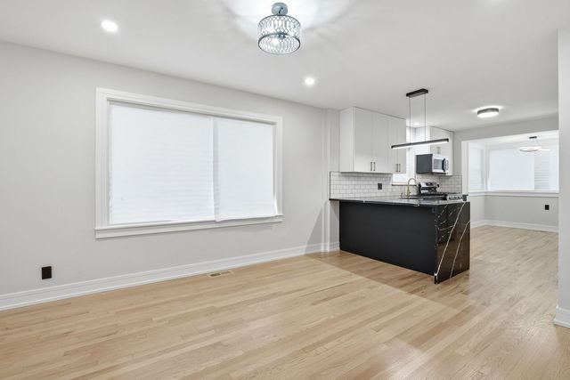 8500 S Wolcott Avenue, Chicago, IL 60620