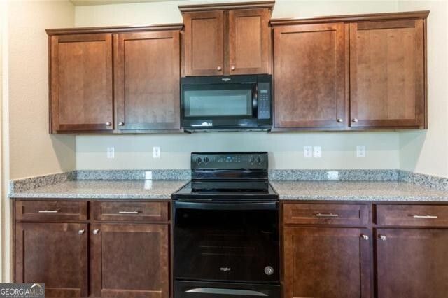 453 Winter Chase, Pendergrass, GA 30567