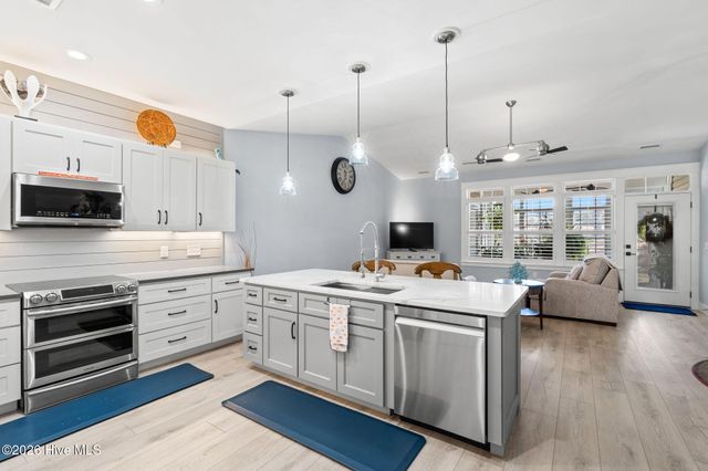 5128 Elton Drive SE, Southport, NC 28461