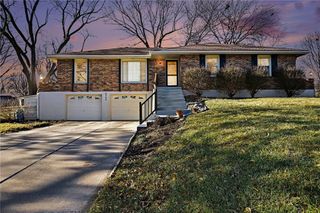 8732 Old Stagecoach Road, Kansas City, MO 64154