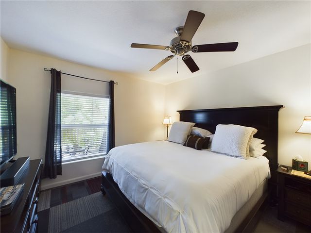 5060 Fairways Circle F303, Vero Beach, FL 32967