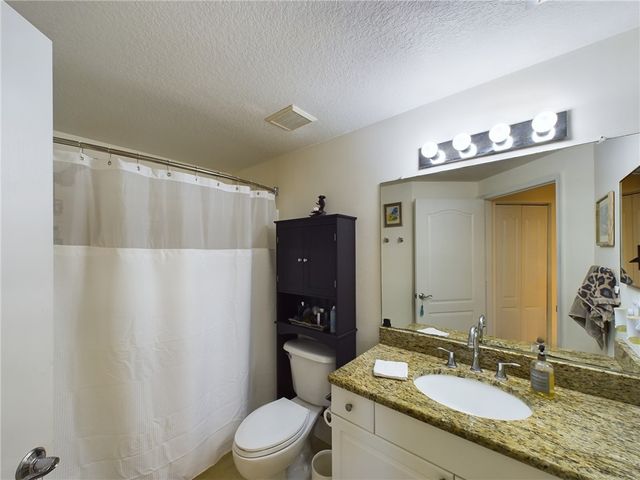 5060 Fairways Circle F303, Vero Beach, FL 32967