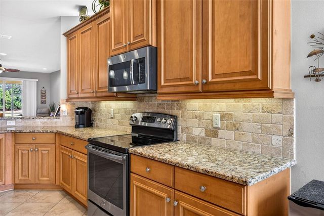 15652 AURORA LAKE CIRCLE, Wimauma, FL 33598