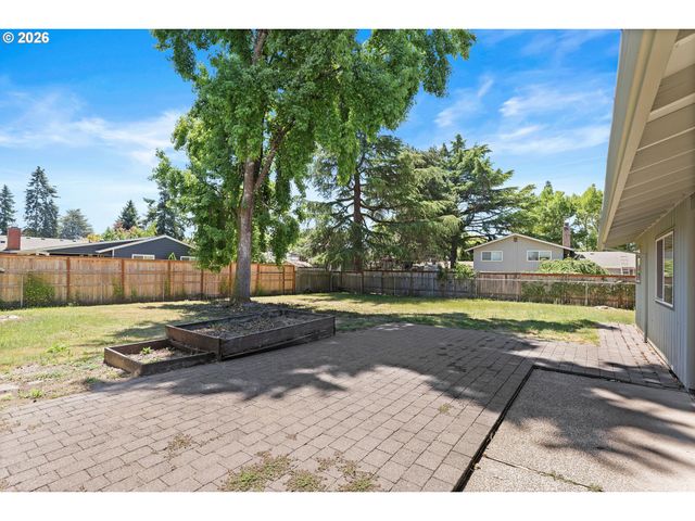 938 Ne DELSEY Rd, Hillsboro, OR 97124