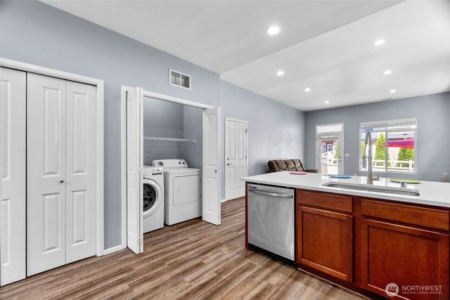 5836 Balustrade Boulevard SE, Lacey, WA 98513