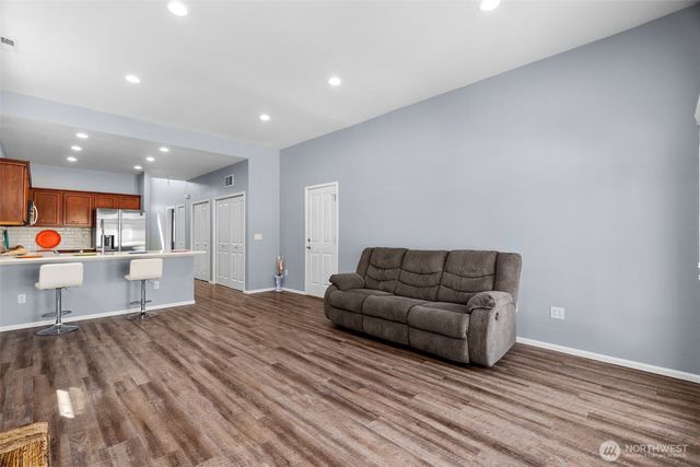 5836 Balustrade Boulevard SE, Lacey, WA 98513