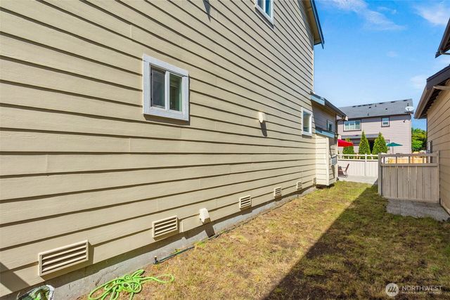 5836 Balustrade Boulevard SE, Lacey, WA 98513