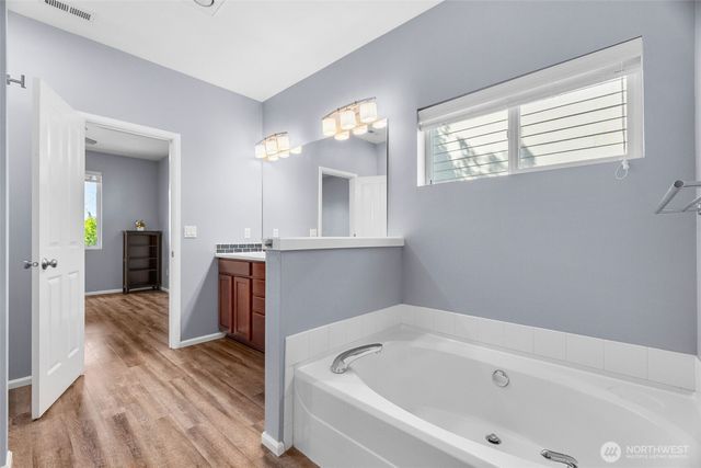 5836 Balustrade Boulevard SE, Lacey, WA 98513