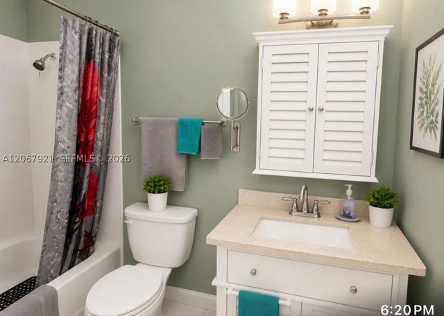 12242 SW 210th St, Miami, FL 33177