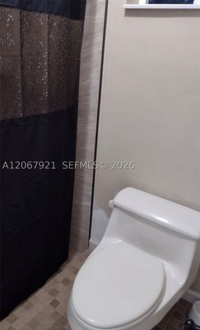 12242 SW 210th St, Miami, FL 33177