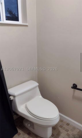 12242 SW 210th St, Miami, FL 33177