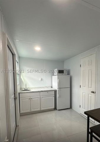 12242 SW 210th St, Miami, FL 33177