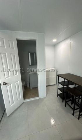 12242 SW 210th St, Miami, FL 33177