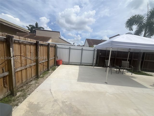 12242 SW 210th St, Miami, FL 33177