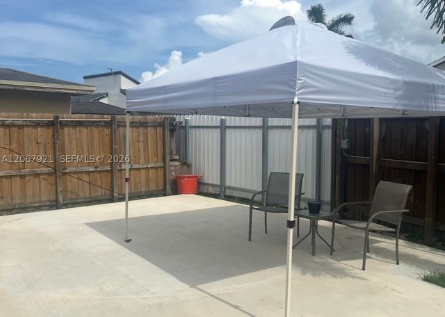 12242 SW 210th St, Miami, FL 33177