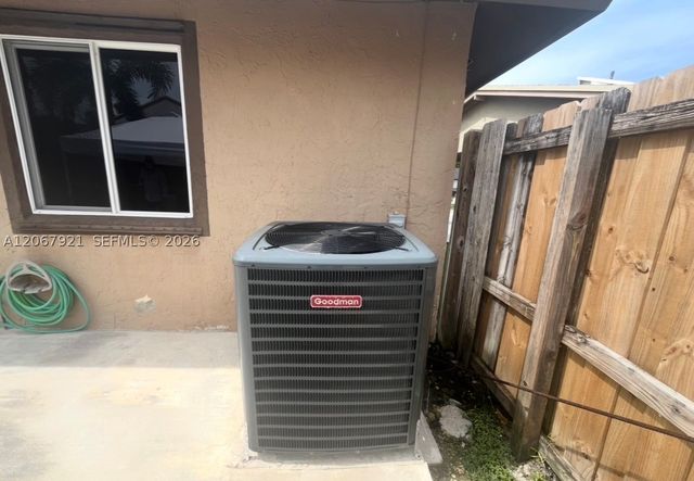 12242 SW 210th St, Miami, FL 33177
