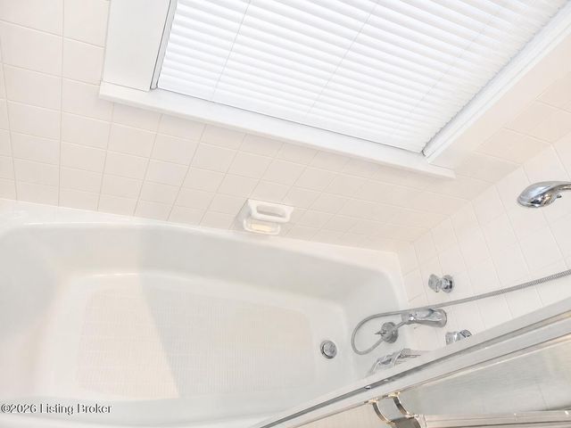 2107 Eastern Pkwy, Louisville, KY 40204