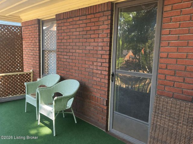 2107 Eastern Pkwy, Louisville, KY 40204