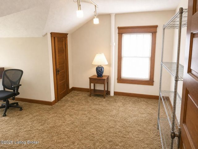 2107 Eastern Pkwy, Louisville, KY 40204