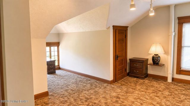 2107 Eastern Pkwy, Louisville, KY 40204