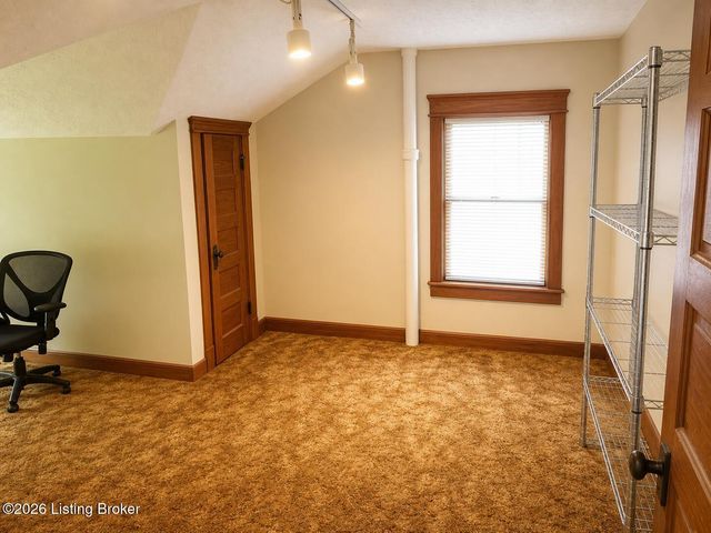 2107 Eastern Pkwy, Louisville, KY 40204