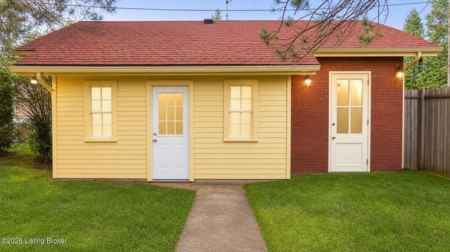 2107 Eastern Pkwy, Louisville, KY 40204