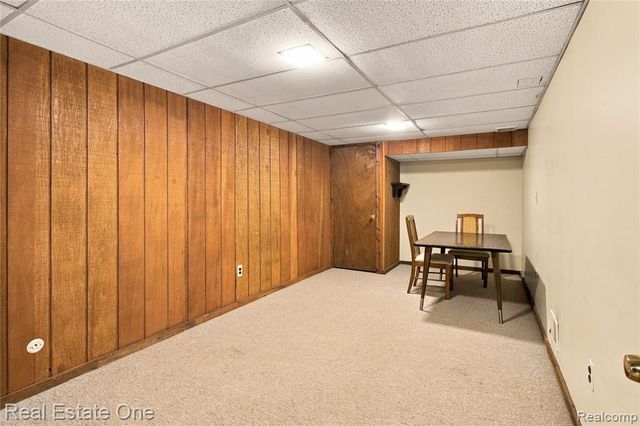 32109 W 12 Mile Road, Farmington Hills, MI 48334