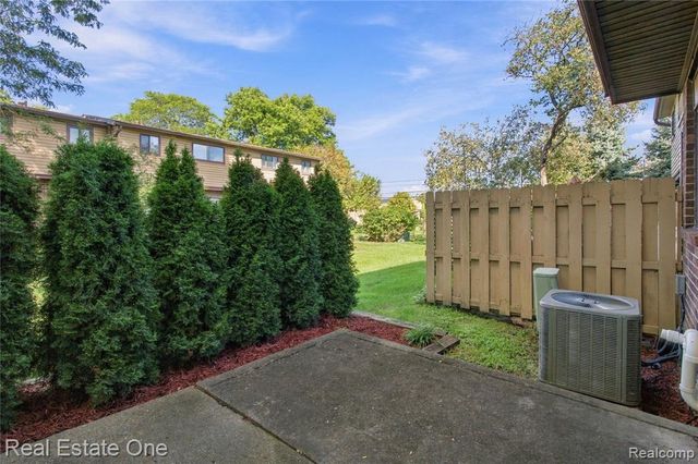 32109 W 12 Mile Road, Farmington Hills, MI 48334