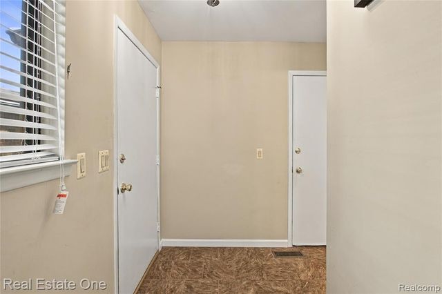 32109 W 12 Mile Road, Farmington Hills, MI 48334