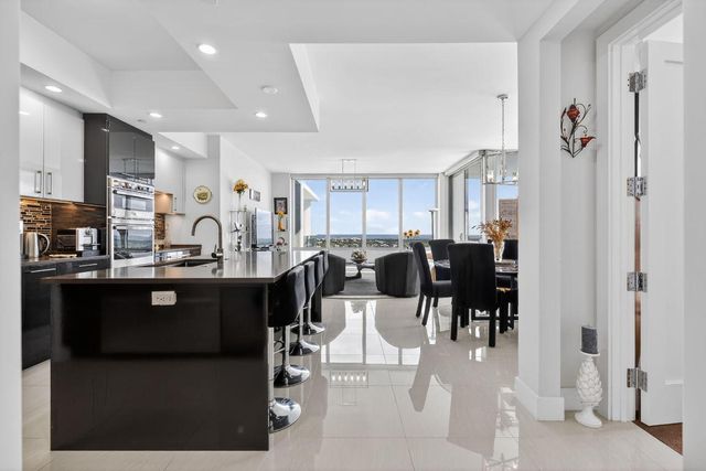 2 Water Club Way 1503, North Palm Beach, FL 33408