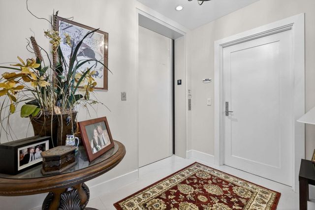 2 Water Club Way 1503, North Palm Beach, FL 33408