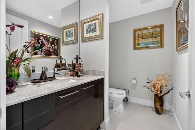 2 Water Club Way 1503, North Palm Beach, FL 33408