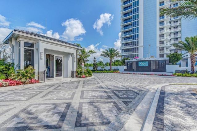 2 Water Club Way 1503, North Palm Beach, FL 33408