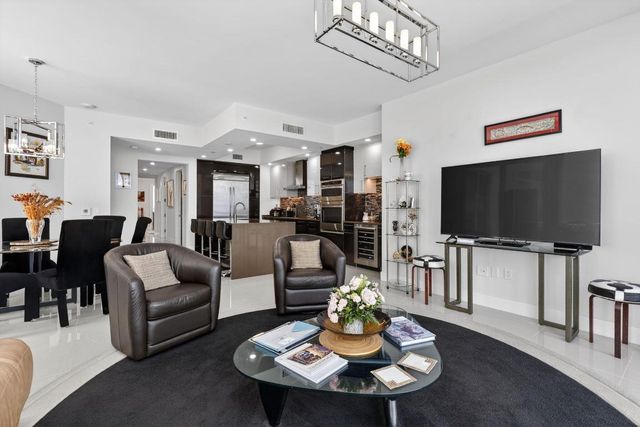 2 Water Club Way 1503, North Palm Beach, FL 33408