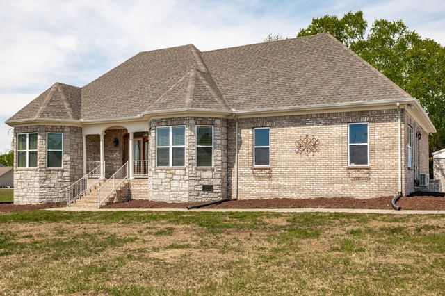 1222 Chenault Ln, Castalian Springs, TN 37031