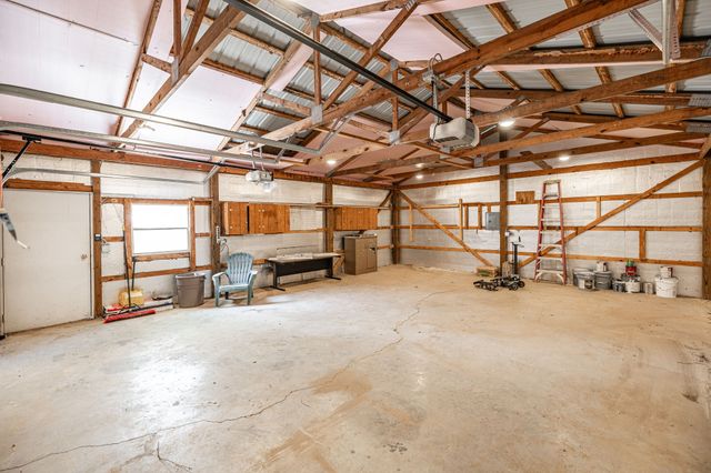1222 Chenault Ln, Castalian Springs, TN 37031