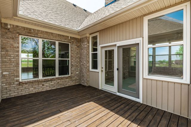 1222 Chenault Ln, Castalian Springs, TN 37031