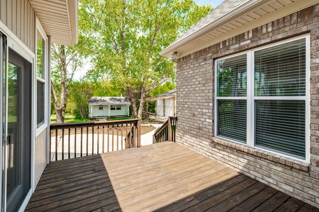 1222 Chenault Ln, Castalian Springs, TN 37031
