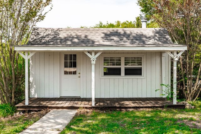 1222 Chenault Ln, Castalian Springs, TN 37031