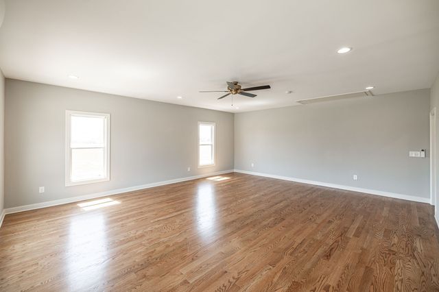 1222 Chenault Ln, Castalian Springs, TN 37031