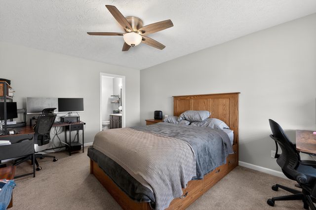 5768 Bunkers Avenue, Burlington, KY 41005